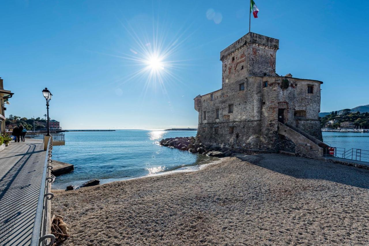 Alla Casa Rosa Al Mare- Centrale A Di Fronte Al Mare- Emozionante- Garage Privato Gratuito A 800 Mt- Aria Condizionata-Wifi Рапалло Екстер'єр фото