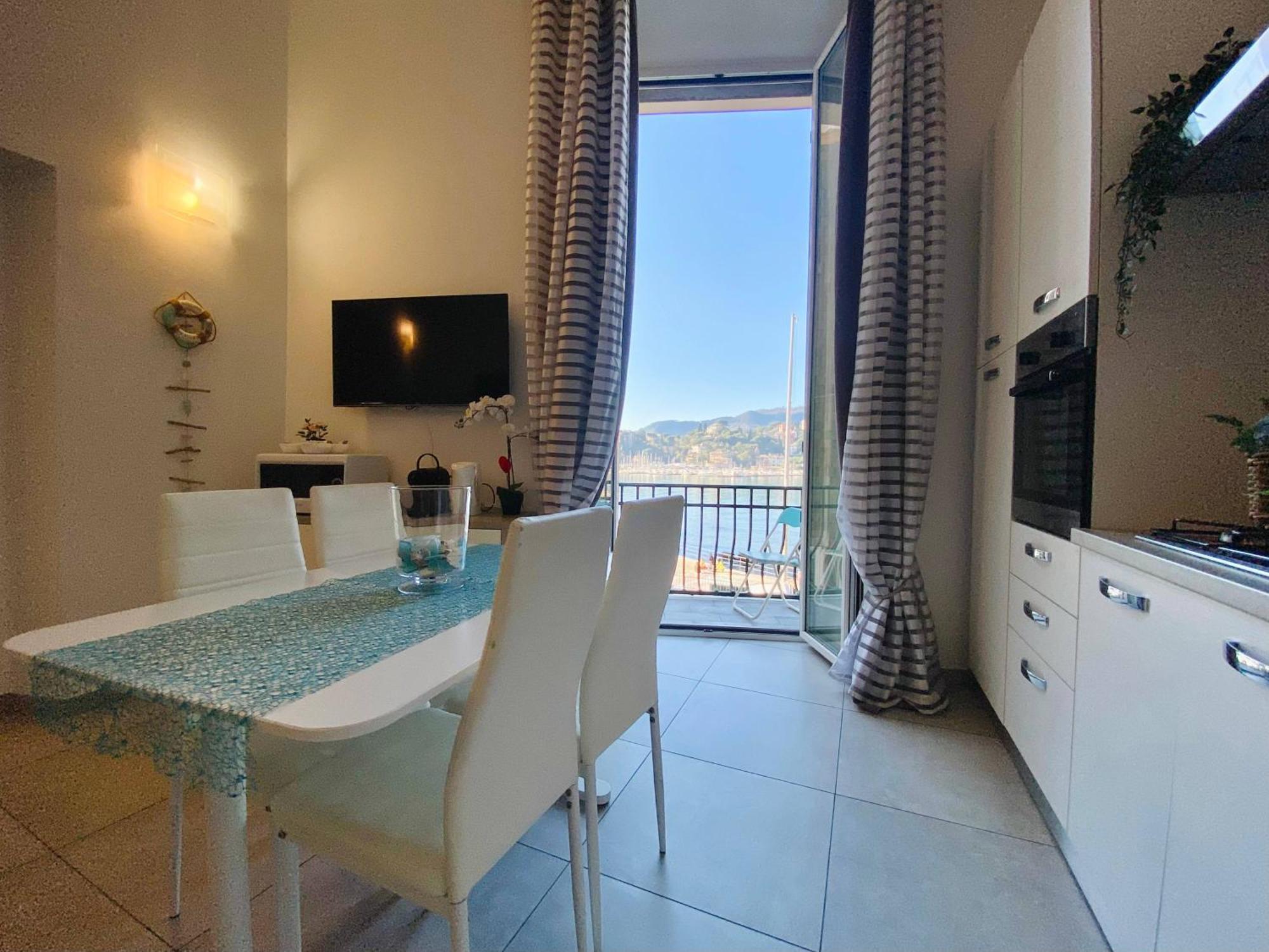 Alla Casa Rosa Al Mare- Centrale A Di Fronte Al Mare- Emozionante- Garage Privato Gratuito A 800 Mt- Aria Condizionata-Wifi Рапалло Екстер'єр фото