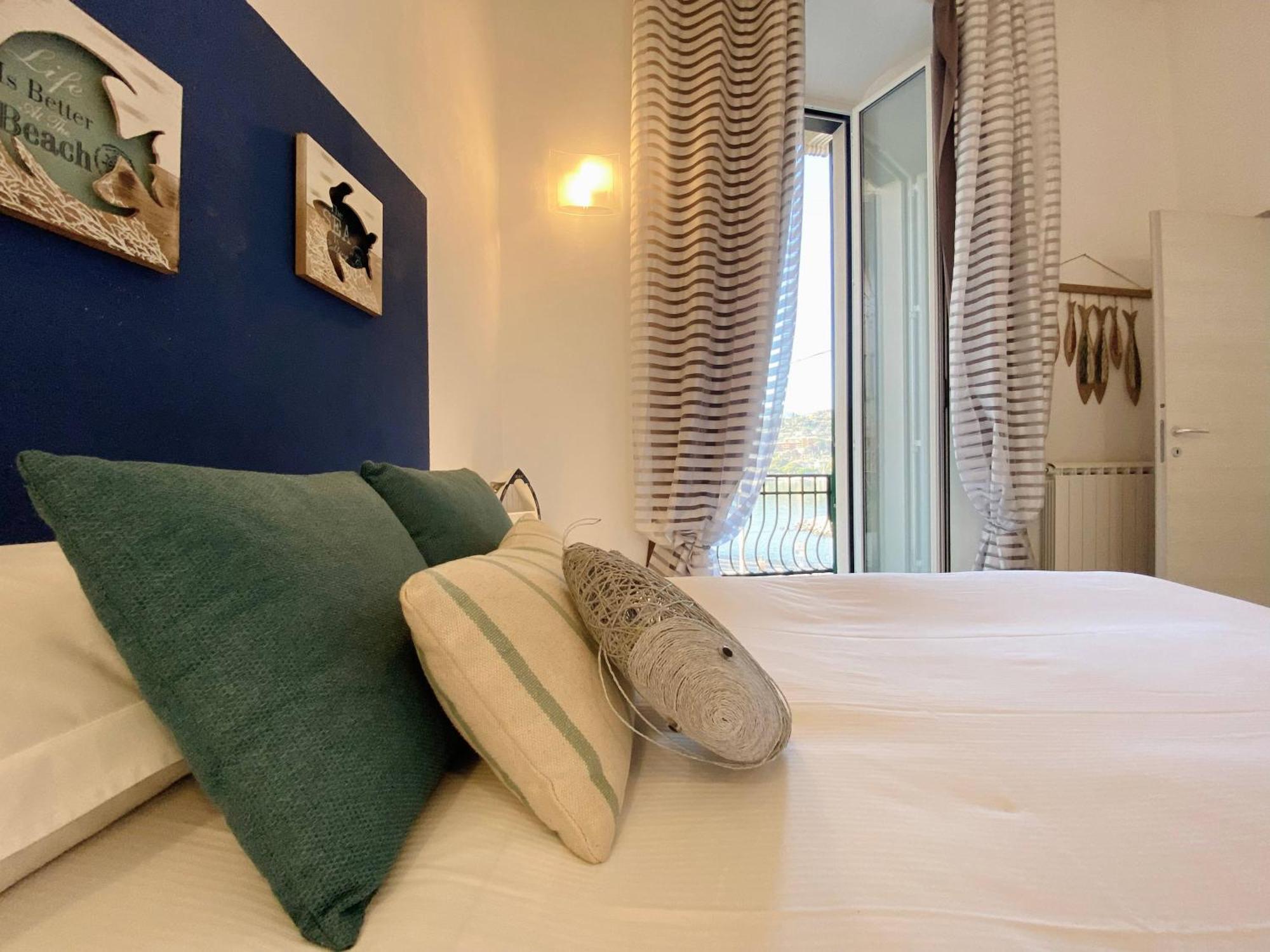Alla Casa Rosa Al Mare- Centrale A Di Fronte Al Mare- Emozionante- Garage Privato Gratuito A 800 Mt- Aria Condizionata-Wifi Рапалло Екстер'єр фото