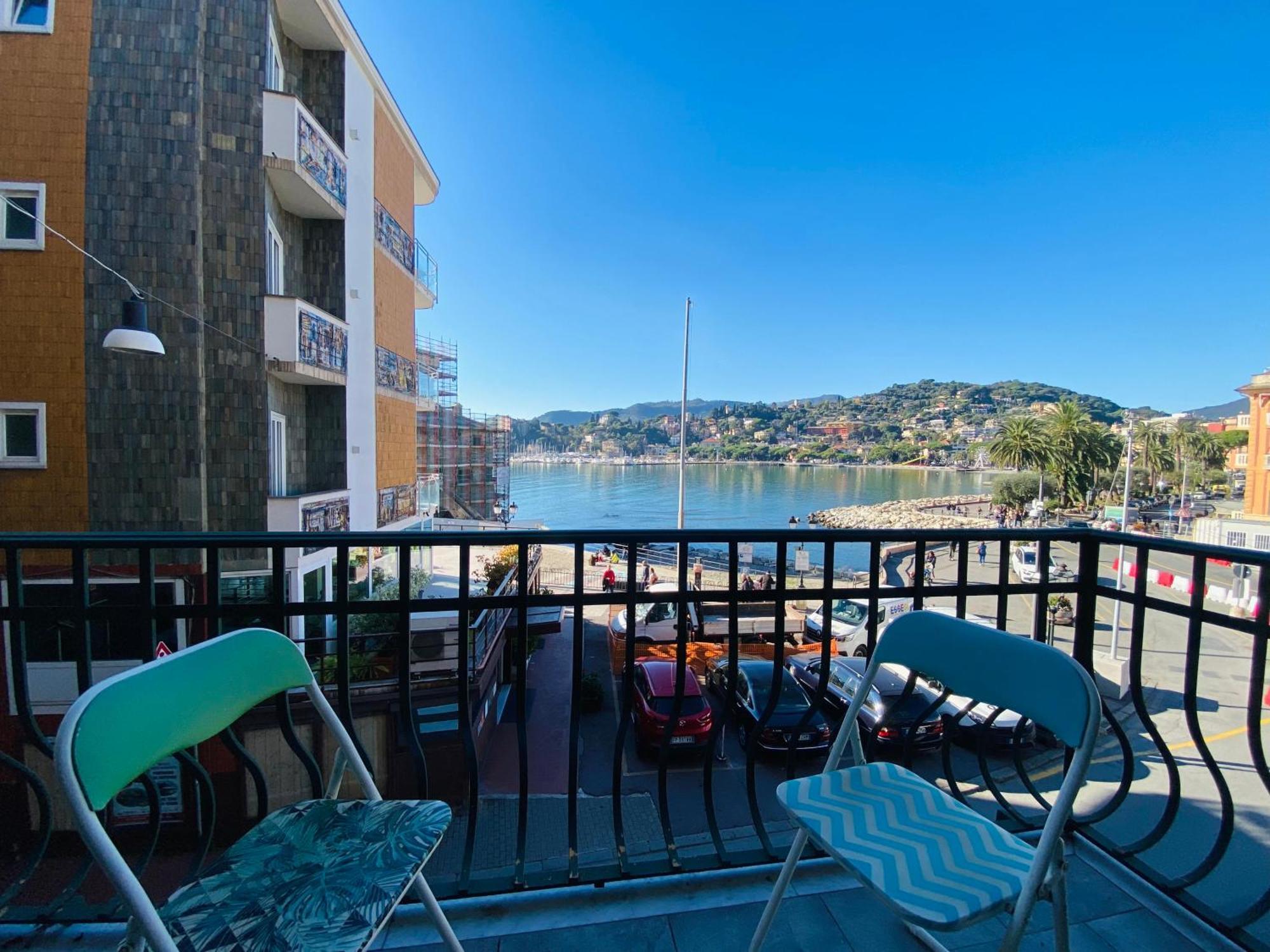 Alla Casa Rosa Al Mare- Centrale A Di Fronte Al Mare- Emozionante- Garage Privato Gratuito A 800 Mt- Aria Condizionata-Wifi Рапалло Екстер'єр фото